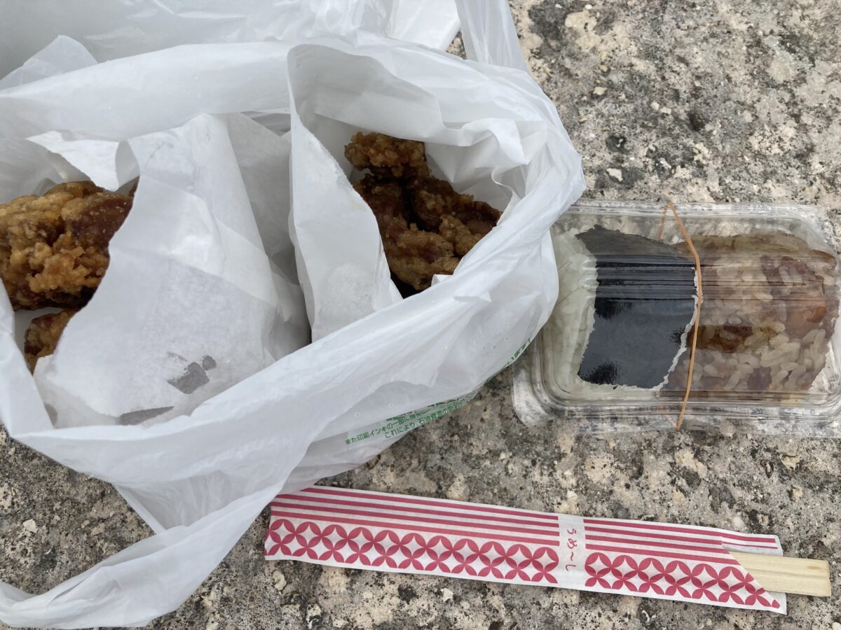 いっせきにちょう＿唐揚げ・おにぎり